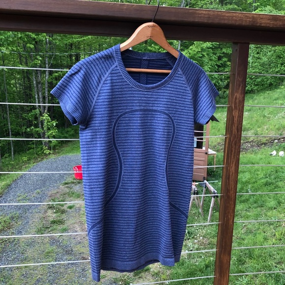 lululemon athletica Tops - Lululemon tee